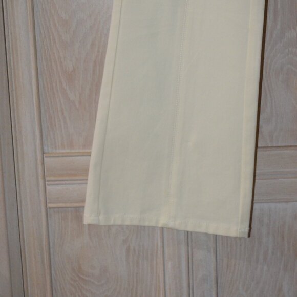 Isaac Mizrahi 24/7 Stretch Boot Cut Pants, 5 Pocket Jean Style, Cream - NWOT - Picture 2 of 7